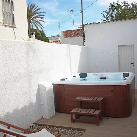 Semesterbostad Cozy Marine & Spa Villa *