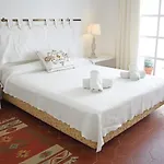 Cozy Marine & Spa Villa Semesterbostad