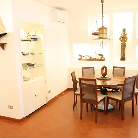Cozy Marine & Spa Villa * Cambrils